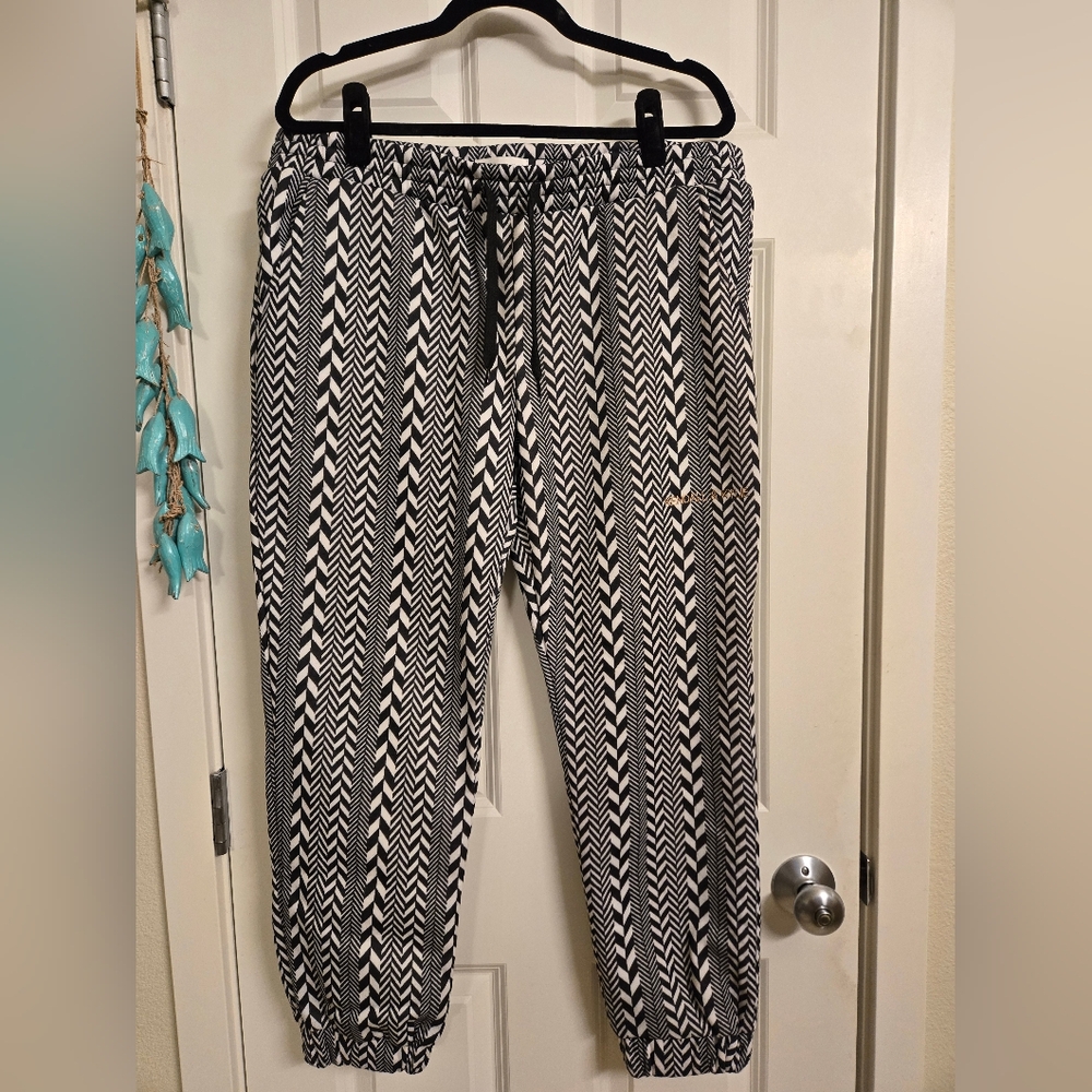 Black and White Chevron Joggers